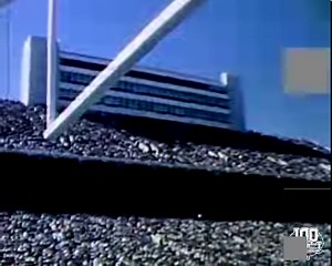 𝐒𝐭𝐚𝐝𝐢𝐮𝐦 𝐒𝐜𝐫𝐚𝐩𝐛𝐨𝐨𝐤 5️⃣1️⃣ » Sept. 13, 1975 | Oklahoma added an upper deck to the stadium's west side, expanding capacity to 71,187. In the 1975 season opener, the Sooners forced a school-record 10 turnovers (7 fumbles, 3 INTs) in a 62-7 win over Oregon. #GFOMS100 | Oklahoma Football