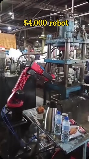 Fu Jack on Instagram: "#borunterobotjack #robot #Stamping #sixaxisrobot robot#borunte #borunterobot #weldingrobot #polishingrobot #palletizingrobot #Spraying robot#Collaborativerobot#Industrialrobot #Program-free spraying robot"