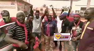 8K views · 87 reactions | Taxi driver losses life to poor visibility on lakeroad. #LuvUpdate | Luv 99.5 FM | Facebook