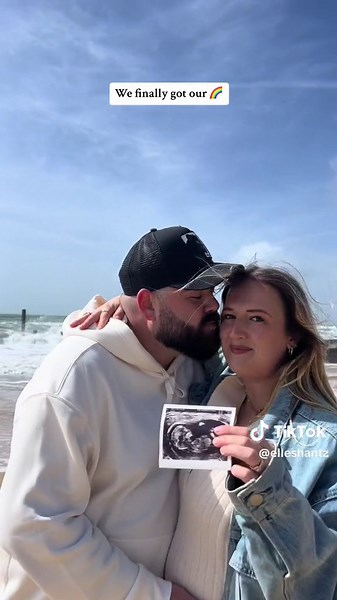 The greatest gift of all 🌈🌈🌈 . . . . . #rainbowbaby #pregnancyafterloss #pregnancyafterinfertility #pregnancyjourney #pregnancyreveal