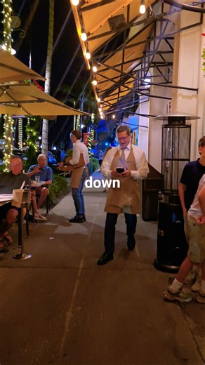 DOWNTOWN NAPLES FLORIDA [CHRISTMAS]