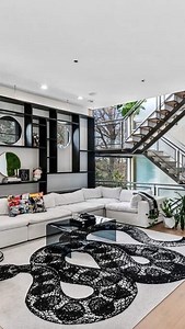 Ultra-modern design, seamless indoor-outdoor flow, and panoramic views from every angle. Listed by @conniedornan #luxuryrealestate #modernhome | atproperties