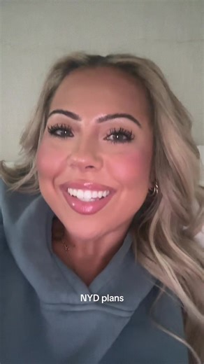 NYD plans: straight chillin!! What’re your plans for the day?? Please allow yourself to breathe and enjoy the calm💖 #fyp#nydplans#2026resolution#jillianmielke