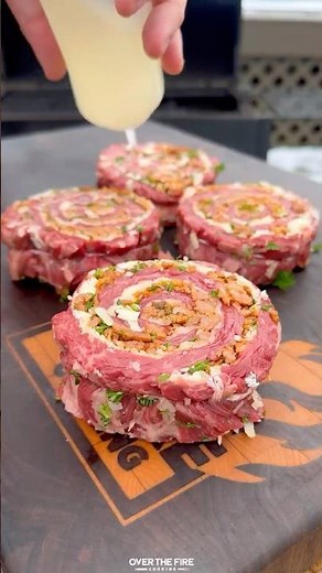 Garlic Steak Pinwheels