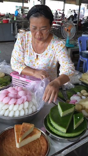 18K views · 115 reactions | các sạp bánh uy tín | Street Food | Facebook