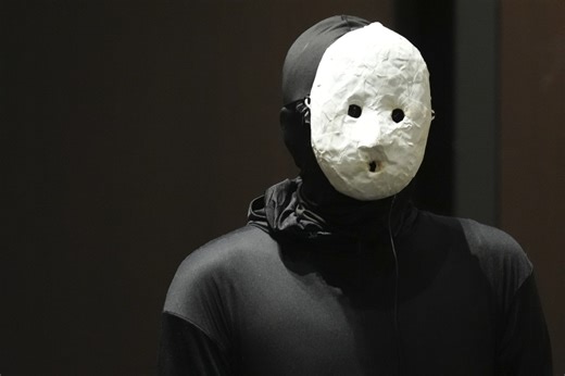 Uketsu: quem é o autor de terror japonês que vendeu 2 milhões de livros usando plantas de casas e identidade misteriosa