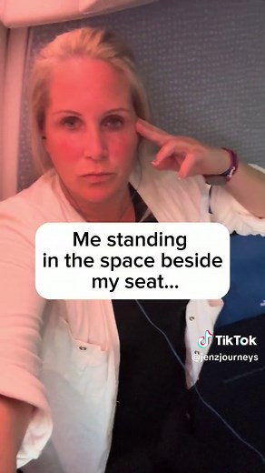 KLM’s Dreamliner 787-9 economy class PRO TIP #traveltip #traveltips #dreamliner787 #economyclassluxury #fy #fyp #foryou #foryoupage #klm