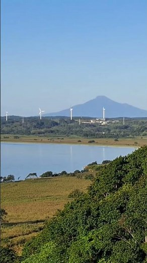 #景色 #絶景 #山 #富士山 #湖 #山と湖 #昭和の名曲 #昭和歌謡 #愛唱歌 #芹洋子 #唱歌 #70年代歌謡曲 #坊がつる讃歌 #想い出のメロディー #懐メロ #想い出のメロディー #歌手