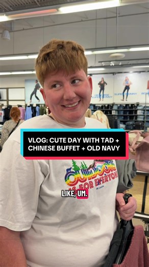 Cute little day out with @Tad #hobbithikers #aminutewithchelsea #dayinthelifevlog #spendthedaywithme #dailyvlog