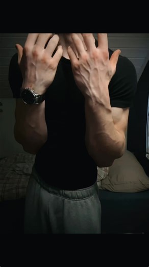 ‏♣️ #muscular#viral#biceps#veins