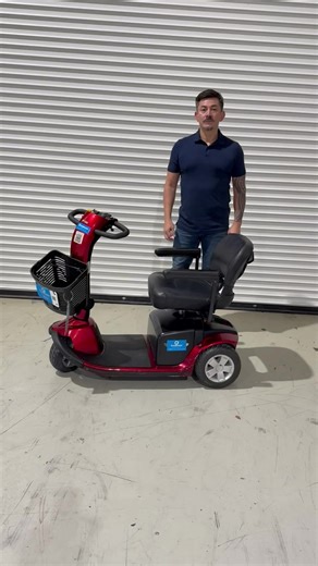 ⚡ Scootaround Tips! ⚡ Sometimes scooters just need a quick reset to get back on track. If yours isn’t working, try this easy solution before worrying! Reserve your rental today: https://hubs.li/Q03L9Mwz0 #Scootaround #scooterrental #mobilitytips | Scootaround