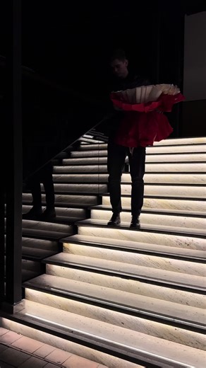 Inst: vania__nemesh flowers for my Susie💝#strangerthings @𝓥. | stranger things