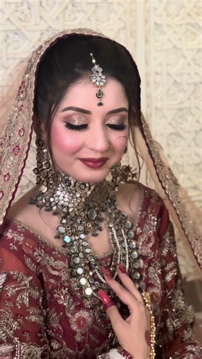 Pretty komal on her Barat glowing in our Signature makeup Masha Allah ❤️#reelitfeelit