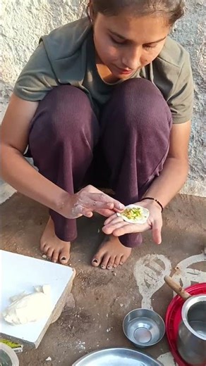 bhut hurt hua muje😭🥲#minivlog #ytshorts #food #momos #viral