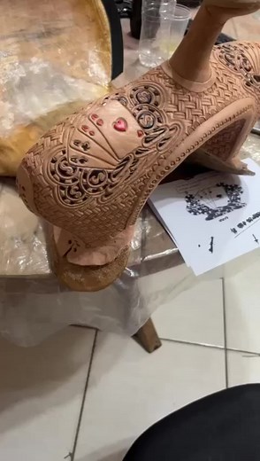 Part 1- Check out our new range of barrel racing saddles in production. I cant wait to see the end results 😍 check back to see the end result. www.b-rankwestern.com.au #barrelracing #barrelracingtok #rodeo #rodeolife #rodeolifestyle #rodeodrive #barrelracingland #barrelracingjackpot #cowgirl