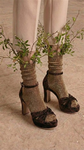 Cherubina on Instagram: "Florecen de nuevo. Los zapatos Persia vuelven a crecer, como todo lo que deja huella. Ya de nuevo en stock. __ They bloom again. Persia shoes return, growing once more, like everything that leaves a trace. Back in stock."