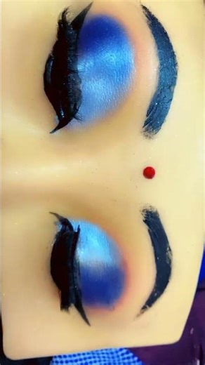 very easy and beautiful eyes makeup look