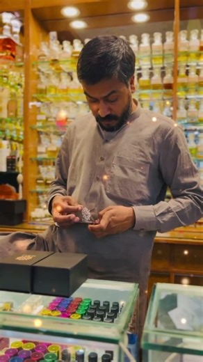 The most satisfying part of making perfume..#uvdtf#smallbusinesscheck#behindthescenes#brandingdesign