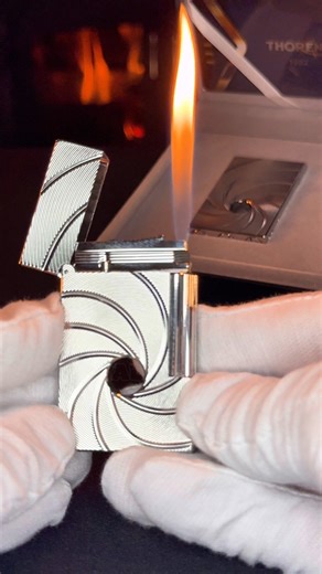 🔥 Light Up Like 007! Feel the thrill of Bond with this sleek, metallic Agent 007 Lighter. Available in Original Silver, Gold, and Black, its iconic barrel sequence design will make you feel like a true secret agent. Limited edition — exclusive for true Bond fans. | Allurecartshop