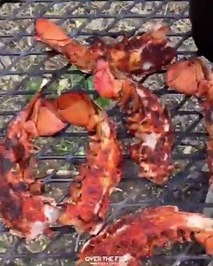 318K views · 10K reactions | Grilling Lobster Tails 咽 Butter Sauce: butter, garlic, parmesan, panko crumbs, parsley, salt and pepper | Seafood World | Facebook