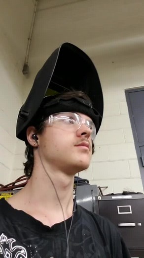 #ilovewelding #welding #weldlife I put my own twist on the pillow challenge!