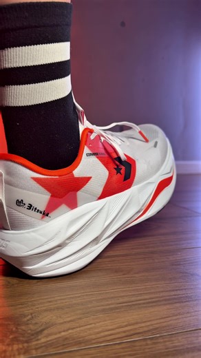 CONS RUNBOUNCE / 3itsuka ¥19,800円（税込） 2月中旬一般発売 前作のコンバースランニングシューズからクッション、推進力のクオリティが