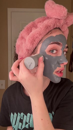 Experience the Volcano Clay Mask for Glowing Skin