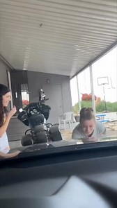 This girl’s reaction to the scare is hilarious 😂 | Dylan Anderson