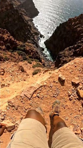 Exploring the Edge: Stunning Coastal Mountain Views 🏔️