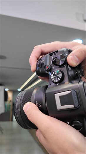 Canon’s NEW RF 45mm f/1.2… NIGHT SHOTS ARE CRAZY