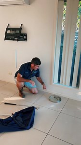 BROWN SNAKE UNDER POT LID! This snake was caught for us 😂. Although we advise to never do this, Giffo had it very easy with this catch! Check it out 🐍 | Sunshine Coast Snake Catchers 24/7