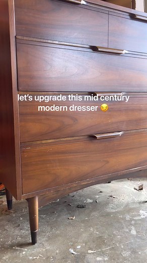 STEP BY STEP 👇🏼👇🏼So if this dresser looks familiar, that’s because it is! If you weeks ago, I bought the matching mid century modern lowboy dresser off of Facebook marketplace. The guy I bought it from saw my refinished listing, and contacted me to refinish of a matching MCM tallboy he still had! I obviously said yes because these are such stunning pieces 😍 here’s how I did it! 👇🏼(comment LINK if you want the list of supplies sent straight to your DMs) scraped off top layer of varnish wit