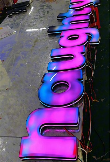 Here's the sign that makes your shop stand out. #sign #signage #design #signagedesign #ledlight