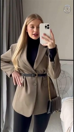How to Look Effortlessly Elegant in Winter | 40s & 50s Style Guide