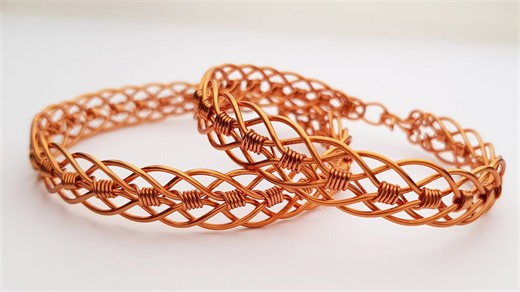 How to make a unisex braided copper bracelet | DIY wire jewelry tutorial