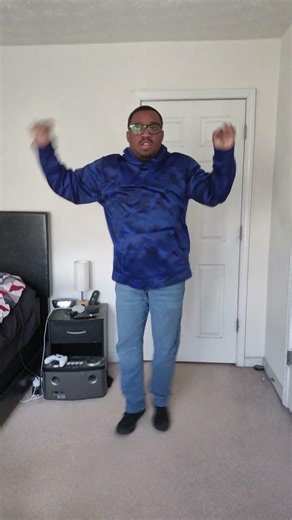 Hopscotch dance challenge 🕺🏾