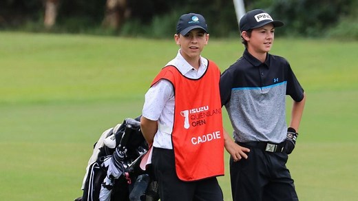 15-year-old plays Australian pro event — and his caddie is younger
