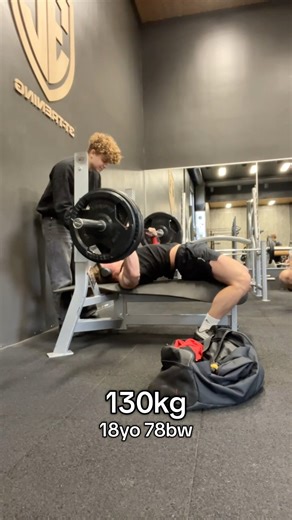 BENCH PR 130KG 18 YEARS OLD