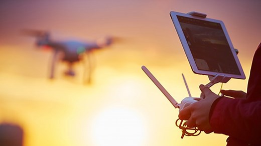 科技、媒体和通信