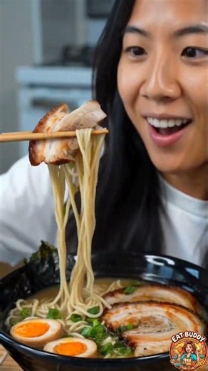How to Make Rich Tonkotsu Ramen #Ramen #Tonkotsu #JapaneseFood
