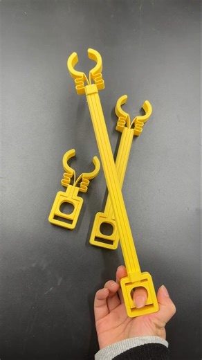 Free your hands! 3D printed clamps are extremely comfortable #3dprinterupgrade#clampers #satisfying