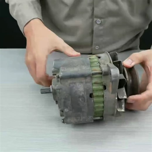 1.6K views | Free gold at home that no one knows try to insertn magnet into car dynamo and it will make | ElPepinjr | Facebook