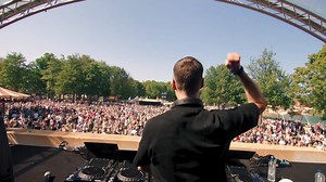 This is what a perfect festival day is all about, Great weather, amazing people and some fresh summer tunes. Which one is your favorite? | Bass Modulators