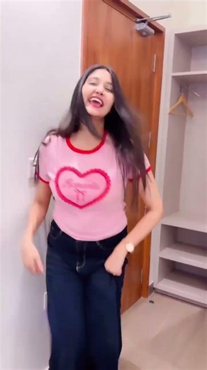 Chokari patawata❤️🔥sweety singh new reel#viralreels #bhojpuri #sweetysingh #dance #hitsong #trending