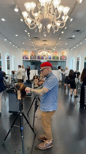 KDF hands on haircutting ⬇️ Had a great day with the team at @trademarksalon in the Houston TX area. We focused on the what why how when and what if of hair cutting while cutting salon friendly shapes in the simplest of ways. Starting with Triangular Layering with soft and strong outlines. Finishing up the day with a Shaggy Bob (diamond layering) and a French Bob variation. A Great first day was had. Can’t wait for day 2. Work smarter not harder @knowledgedestroysfear | D.j. muldoon