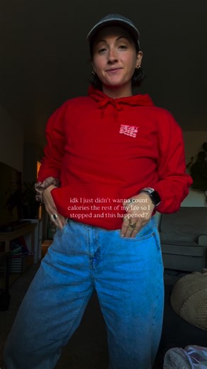 meg mcmartin on Instagram: "I HATED HOW I FELT sure loved my self. sure hated how tight my clothes were. how out of shape I was. how I didn’t recognize myself. and I thought I’d be stuck in EITHER enjoying food and being overweight OR being tethered to *another* diet for the rest of my life. and neither option sounded appealing. SO I DID AN EXPERIMENT, AND IT WORKED. I dropped ~50lbs from home and here’s what I did: 🥬 1– EAT WHOLE FOODS. no seriously. 80% real food. no seed oils. no garbage. yo