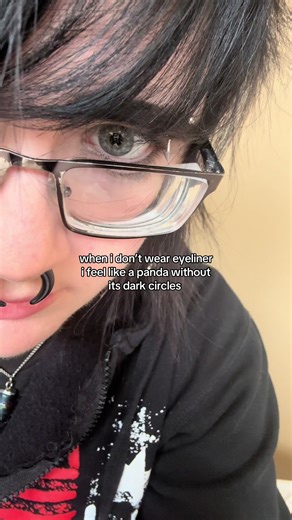 Stripped Down: The Importance of Eyeliner