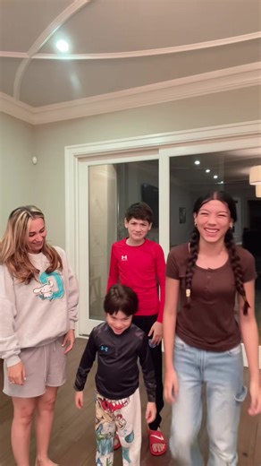 Who had the best reaction? 😱 | familiadiamond