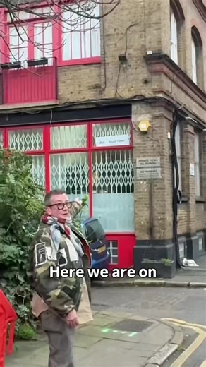 Exploring Old Street with Stuart: A Thrift Shop Tour