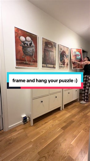 Can you tell I’m obsessed with this puzzle collection? 🧩😍 If you really like that puzzle and don’t want put back in the box, well… hang it ^^ You can use frames from stores like IKEA or custom made for odd-sized puzzles ;) Do you have any framed puzzles? 📸 #jigsawpuzzle #1000pieces #puzzletips #decor #framedart Puzzles: Zozoville Collection from Heye @Heye Puzzle Brasil 🇩🇪🧩🇧🇷